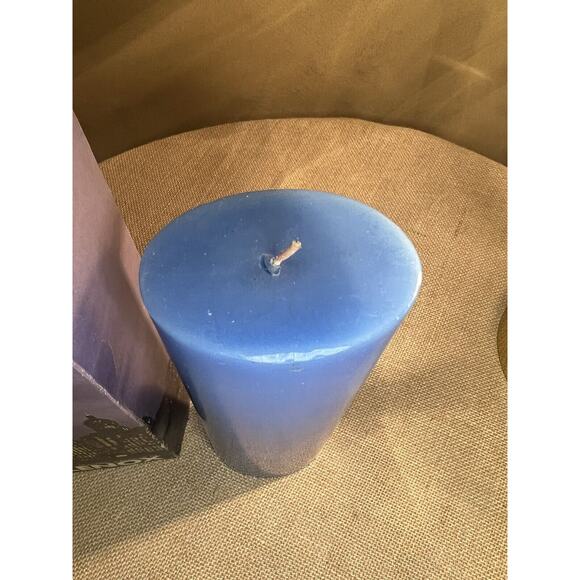 LENOX Blue Scented Candle, 10 inches Tall, Oval Pillar Shape - Picture 7 of 8